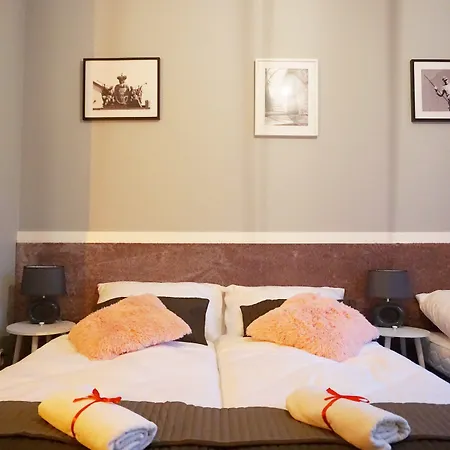 Expolis - Center - 24h Glowny #betterthanyourex 3* Posen