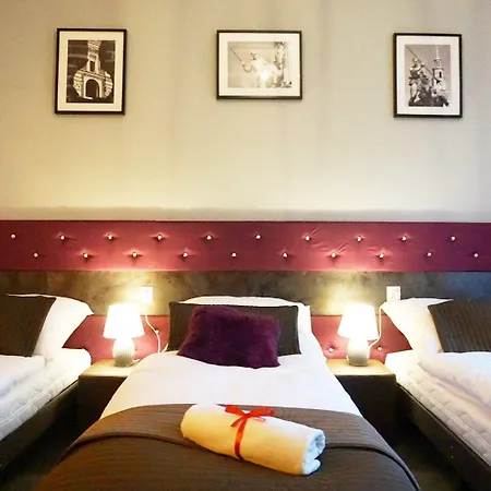 Expolis - Center - 24h Glowny #betterthanyourex Maison d'hôtes 3*