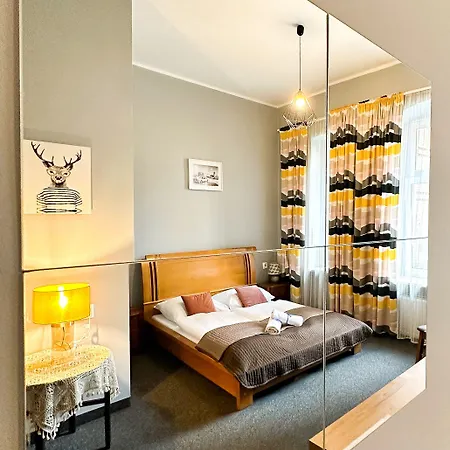 Expolis - Center - 24h Glowny #betterthanyourex Maison d'hôtes 3*