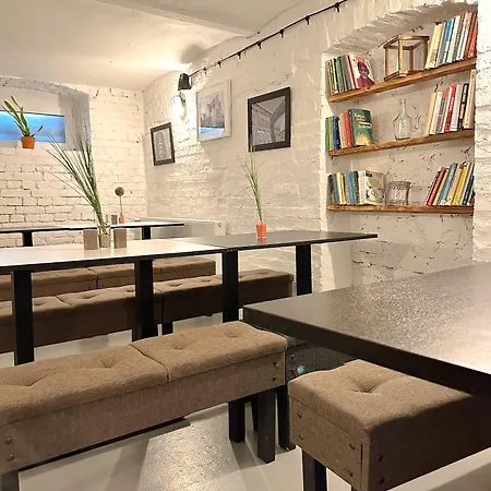 Expolis - Center - 24h Glowny #betterthanyourex Konukevi 3*