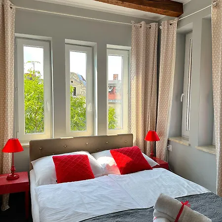 Konukevi Expolis - Center - 24h Glowny #betterthanyourex Poznan