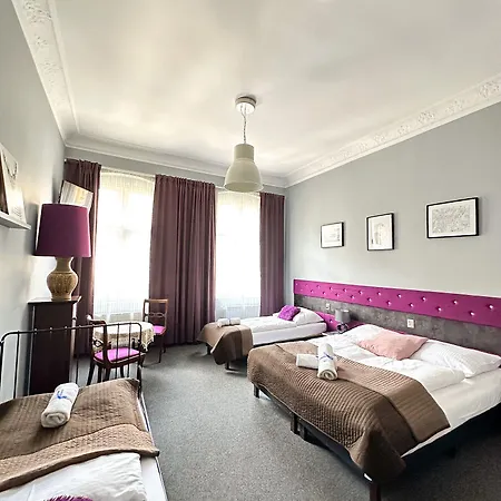 Konukevi Expolis - Center - 24h Glowny #betterthanyourex Poznan