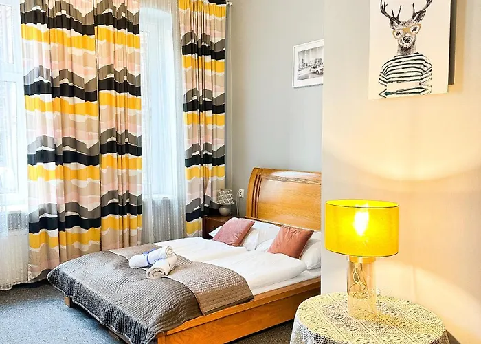 Expolis - Center - 24h Glowny #betterthanyourex Guest house Poznan