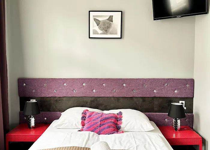 Guest house Expolis - Center - 24h Glowny #betterthanyourex 3*