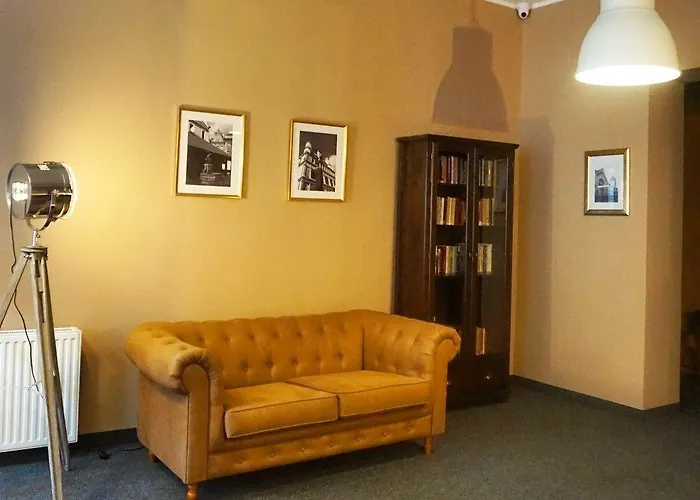 Expolis - Center - 24h Glowny #betterthanyourex Guest house