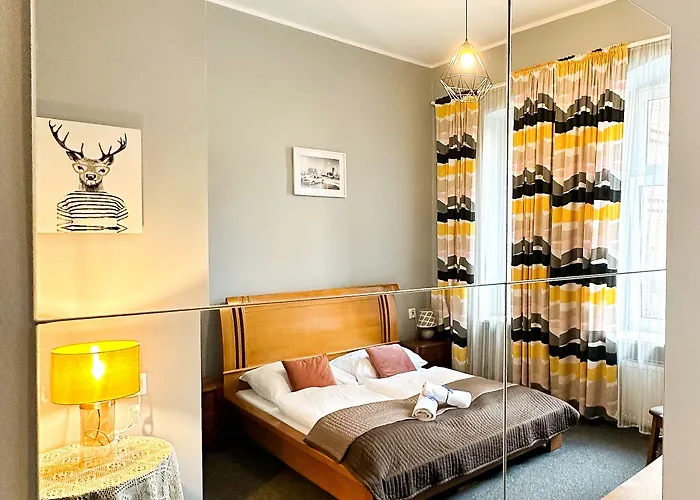 Expolis - Center - 24h Glowny #betterthanyourex Guest house 3*